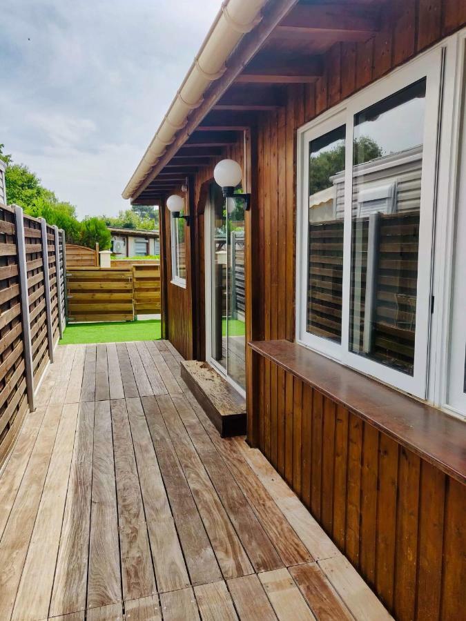 דירות גוז'אן-מסטרה Mini Chalet Proche Arcachon מראה חיצוני תמונה